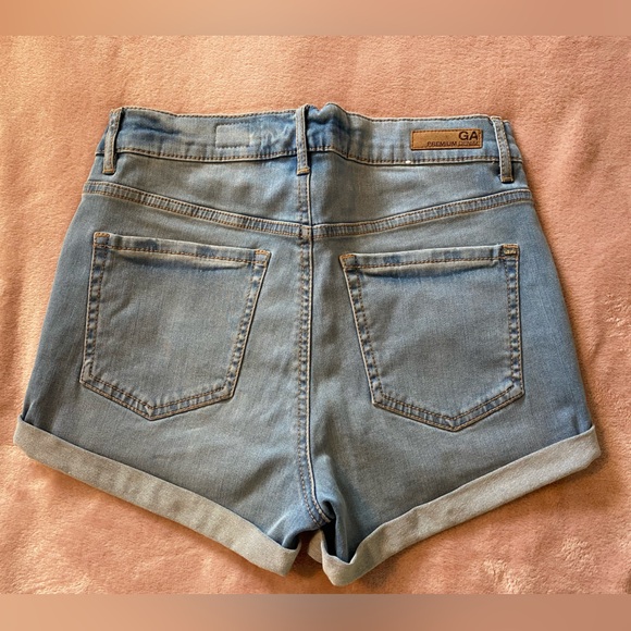 Garage Retro High Waist Shorts - Picture 2 of 6